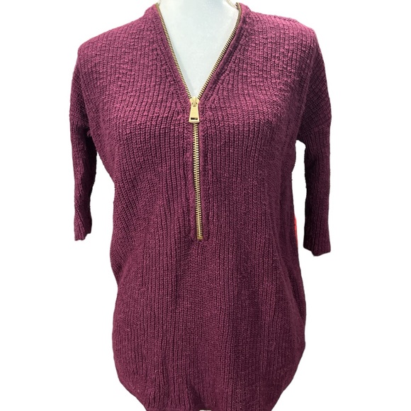 Express EUC maroon lightweight zippered v neck ribbed sweater.  Size XSMALL - Picture 1 of 6